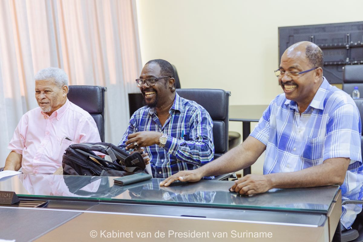 President Santokhi positief over samenwerking met Boy Scouts Suriname